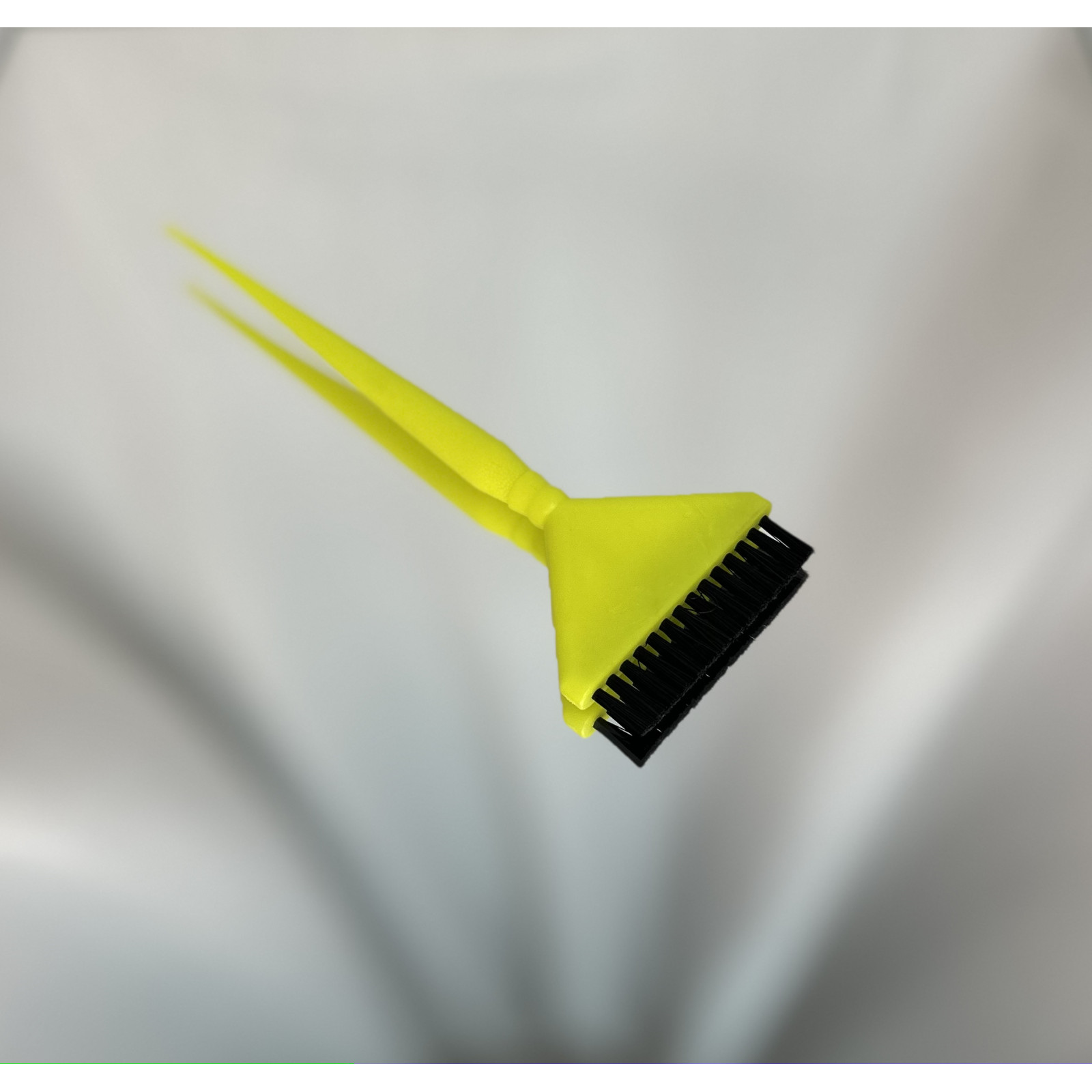 Кисть для кератина c коротким ворсом средней жесткости, салатовая